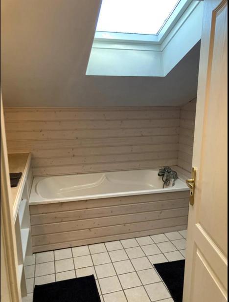 Market Square, Rooftop, 2 Chambres, All Inclusive Roanne Esterno foto