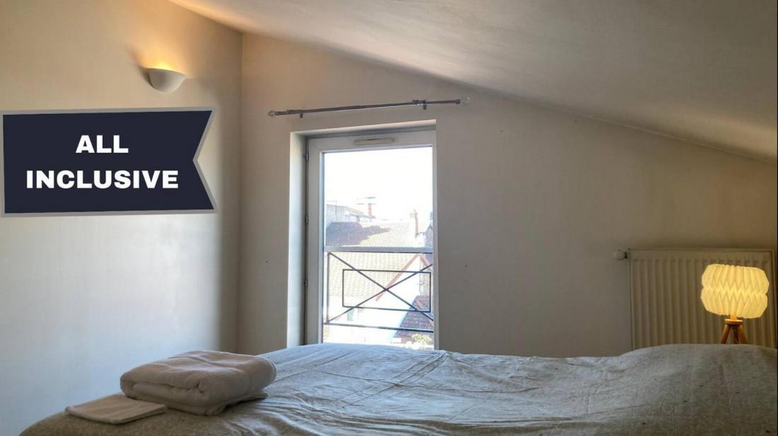 Market Square, Rooftop, 2 Chambres, All Inclusive Roanne Esterno foto